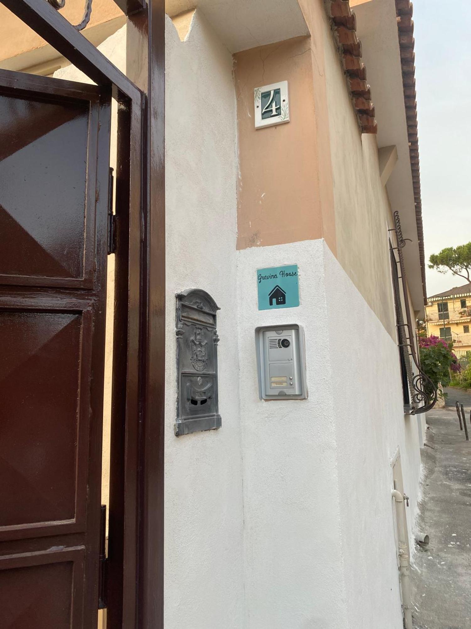 דירות פורטיצ'י Gravina House מראה חיצוני תמונה